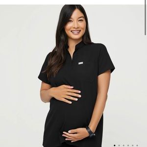 Maternity scrub top